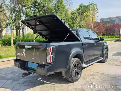 2021 Isuzu D-MAX 8