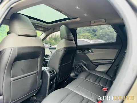 2022 Citroen C5 X 11