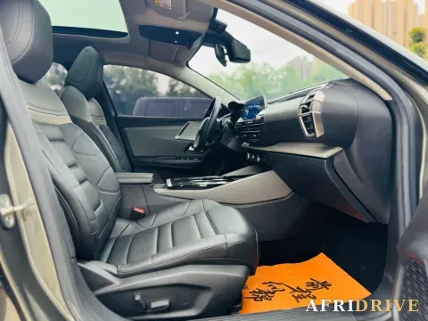 2022 Citroen C5 X 16