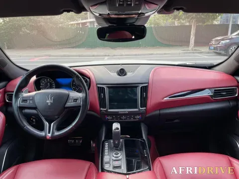 2019 Maserati Levante 5