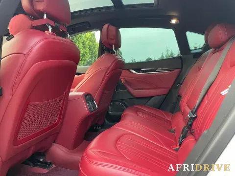 2019 Maserati Levante 6