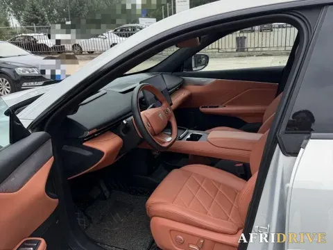 2025 ChangAn Kaicene V919 4