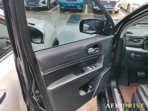 2018 Jeep Grand Commander 8