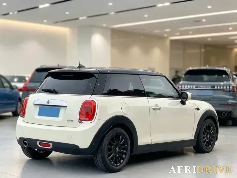 2021 MINI MINI 4