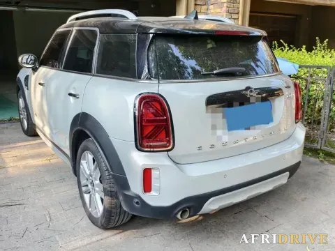 2021 MINI COUNTRYMAN 8