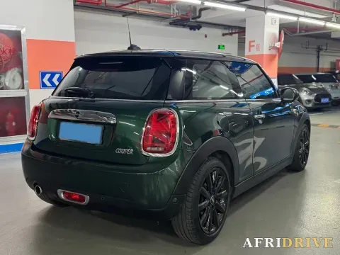 2018 MINI MINI 4