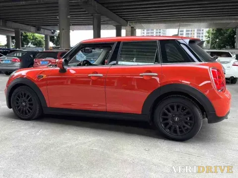 2018 MINI MINI 5