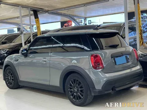2021 MINI MINI 6