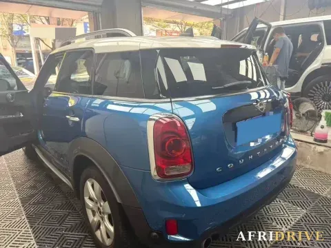 2021 MINI COUNTRYMAN 6