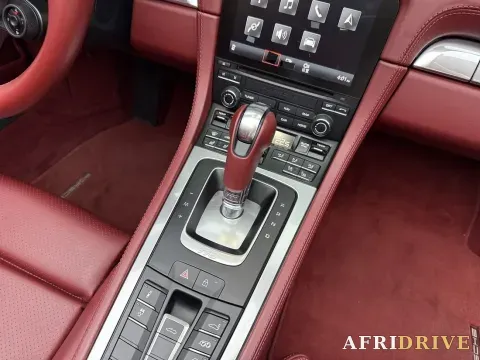 2023 Porsche 718 8