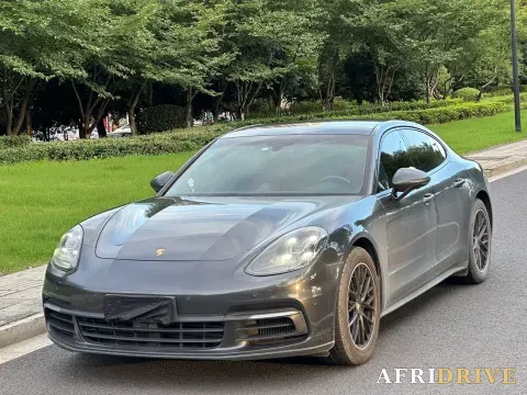 2019 Porsche Panamera