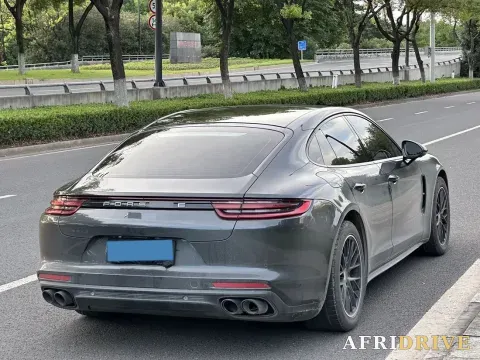 2019 Porsche Panamera 4