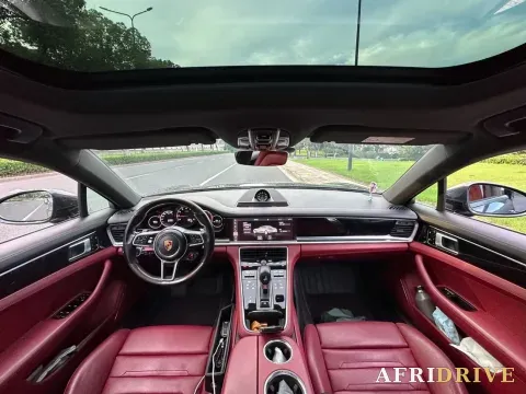 2019 Porsche Panamera 8