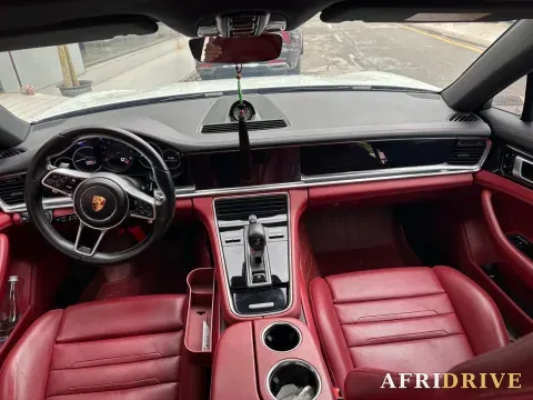 2019 Porsche Panamera 5