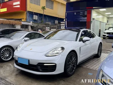 2023 Porsche Panamera