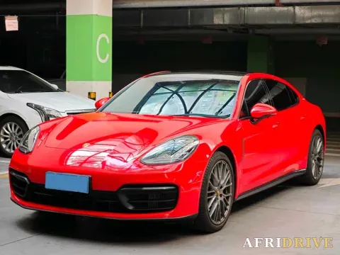 2022 Porsche Panamera