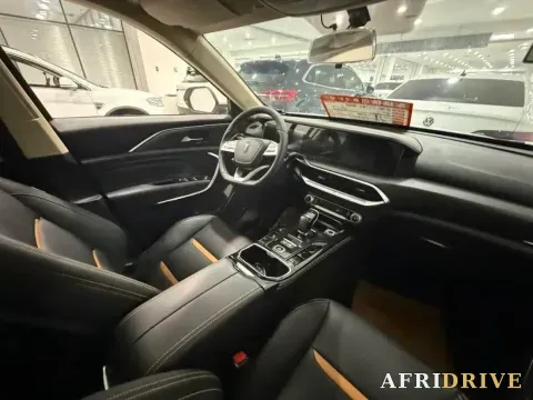 2020 Bestune T77 5