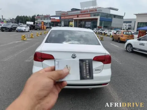 2019 Bestune T77 4