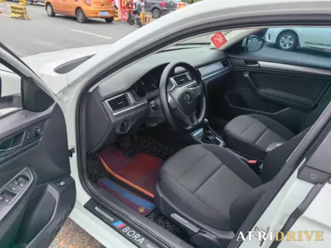 2019 Bestune T77 7