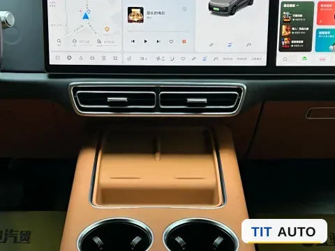 2023 Li L8 9