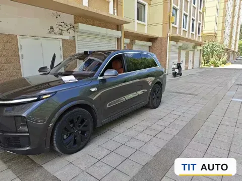 2023 Li L8 5