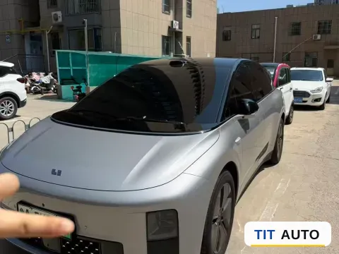 2025 Li i6