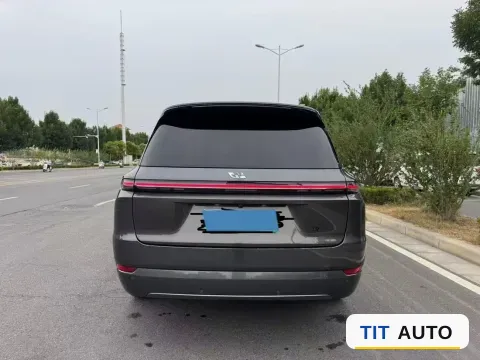 2022 Li L9 5