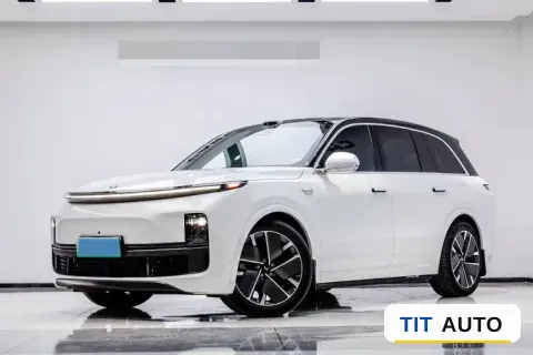 2025 Li L8