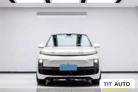 2025 Li L8 2