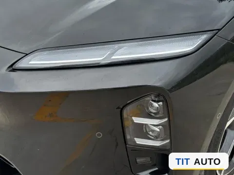2025 NIO ET5T 6