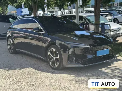 2024 NIO ET5T 2