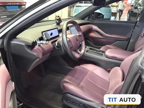 2024 NIO ET5T 3