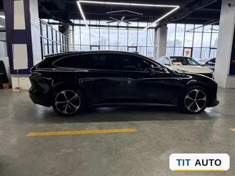 2024 NIO ET5T 6