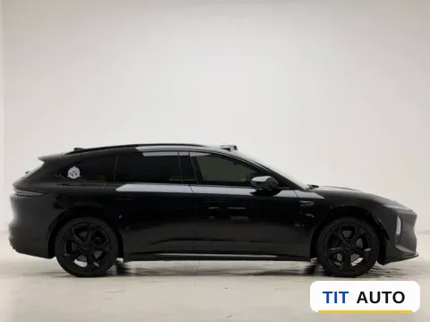 2025 NIO ET5T 4