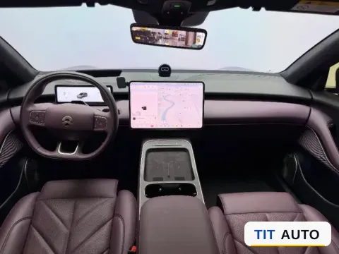 2025 NIO ET5T 7