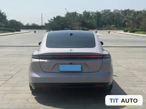 2025 NIO ET5 8
