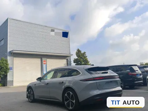 2023 NIO ET5T 4