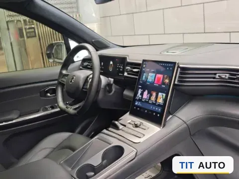 2020 NIO ES6 7