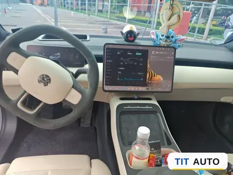 2025 NIO ET5T 5