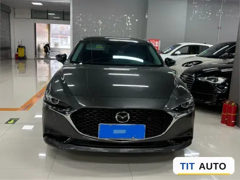 2021 Mazda 3 Axela 2