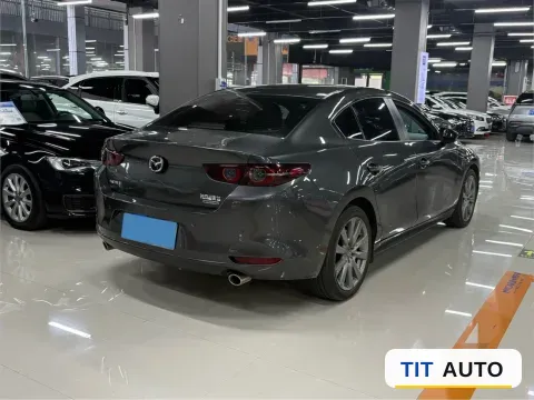 2021 Mazda 3 Axela 5