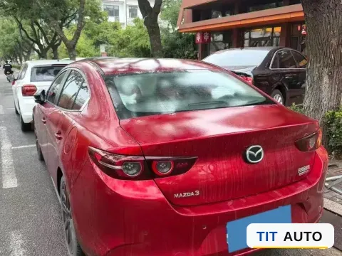 2022 Mazda 3 Axela 4
