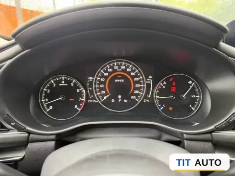 2022 Mazda 3 Axela 5