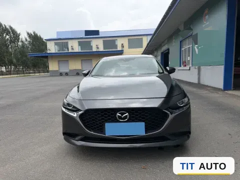 2021 Mazda 3 Axela 2