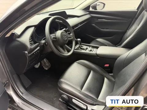 2021 Mazda 3 Axela 3