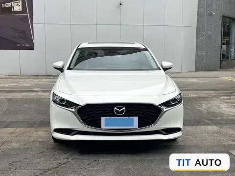2021 Mazda 3 Axela 2