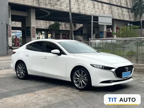 2021 Mazda 3 Axela 3