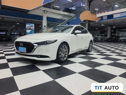 2022 Mazda 3 Axela