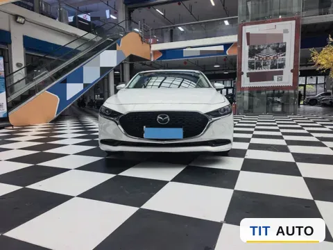 2022 Mazda 3 Axela 2