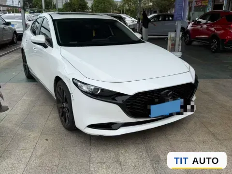 2021 Mazda 3 Axela 2